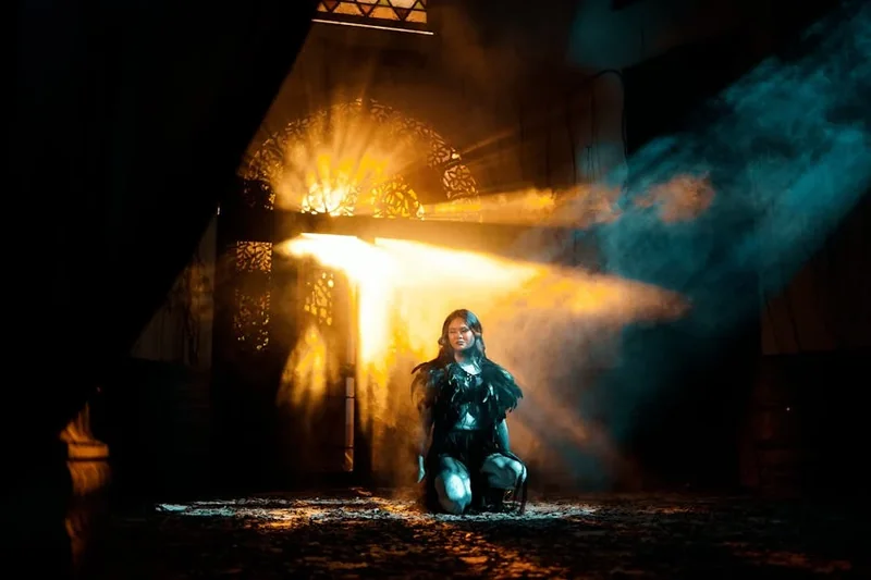 눈썹 탈색 후 두드러기 생기면 대처법