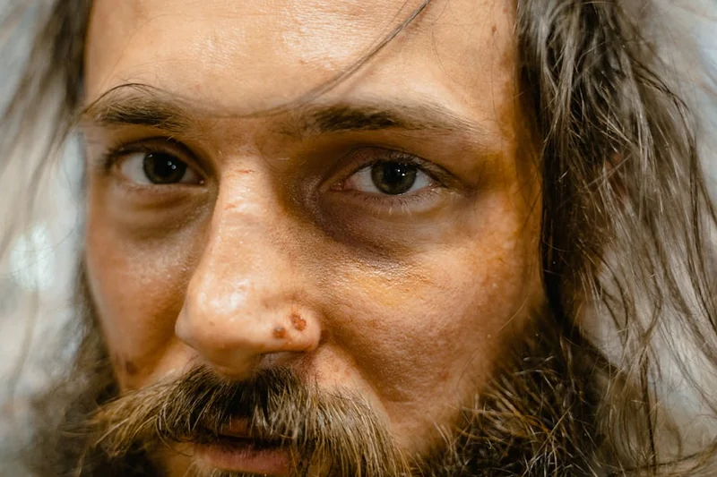 눈썹 탈색 후 자연스럽게 보이는 방법