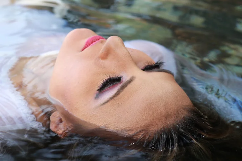 눈썹 탈색 후 피부 진정팩 추천