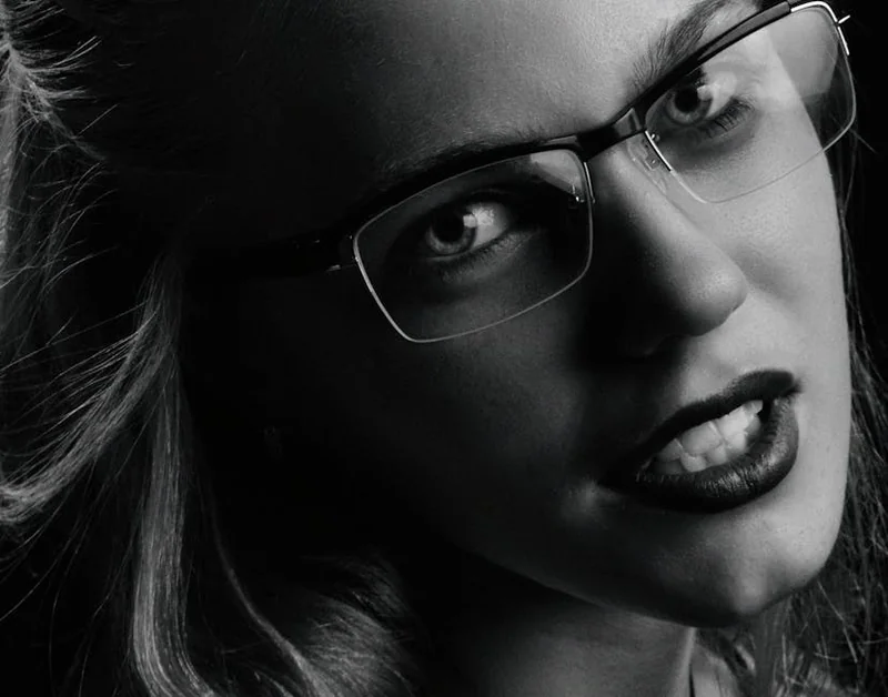 눈썹 탈색 후 회복 빠른 사람 특징