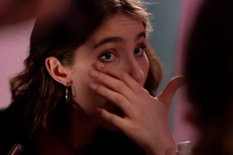 눈썹 탈색과 피부 자극 완화 생활 습관