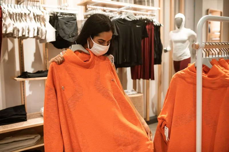 라식 수술 전후 눈썹 탈색, 안전할까?